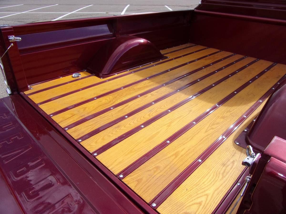 Chevrolet-c10-pickup-1966-red-12