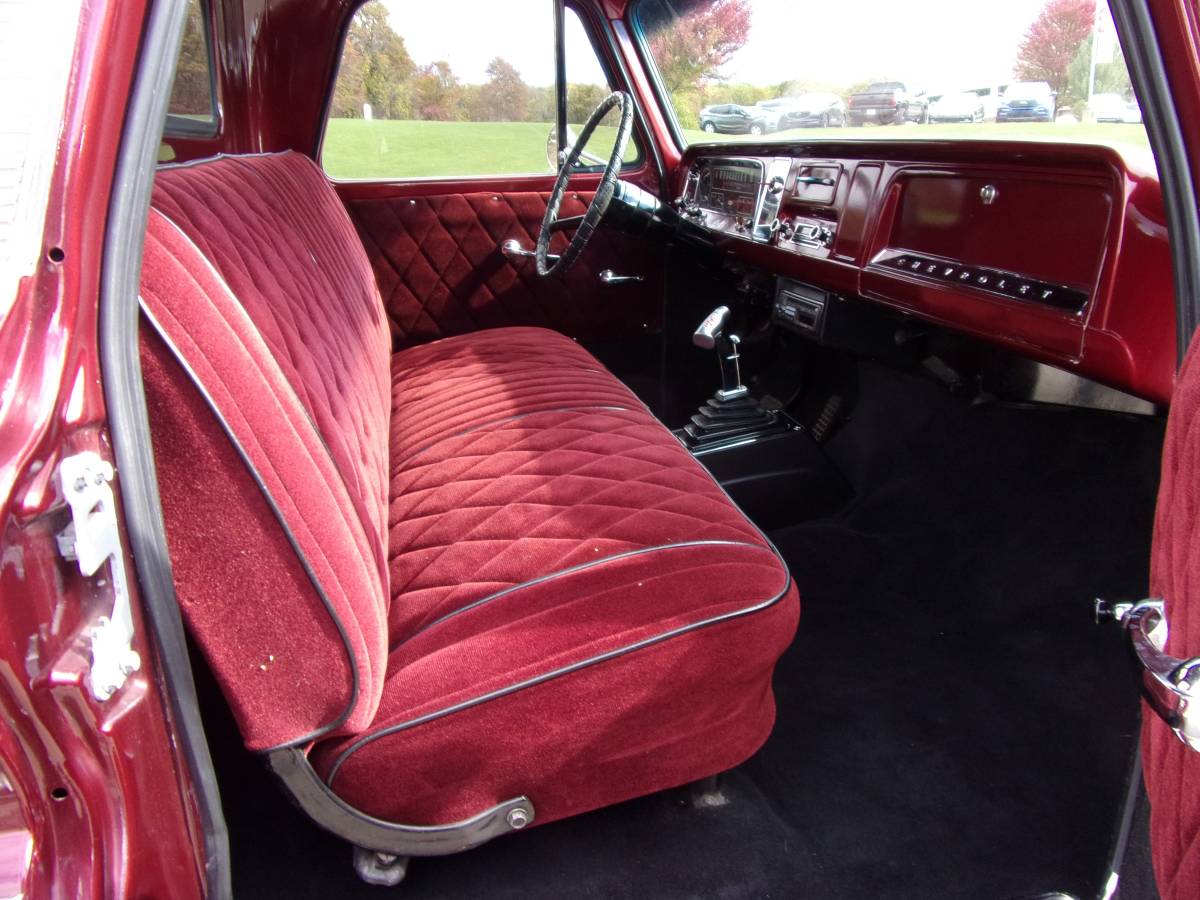 Chevrolet-c10-pickup-1966-red-16