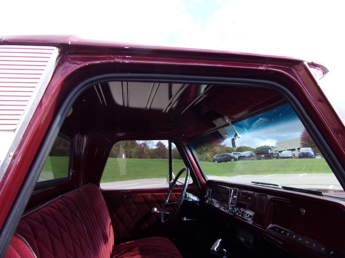 Chevrolet-c10-pickup-1966-red-3