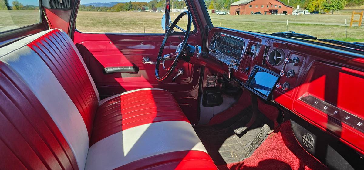 Chevrolet-c10-pickup-1966-red-8