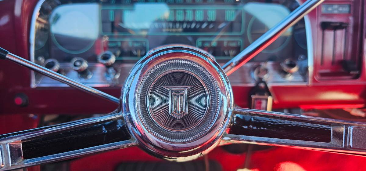 Chevrolet-c10-pickup-1966-red-9