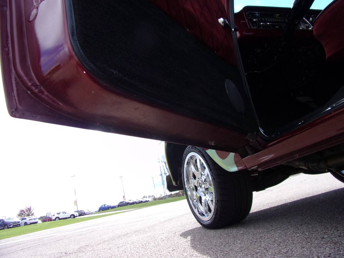 Chevrolet-c10-pickup-1966-red-9