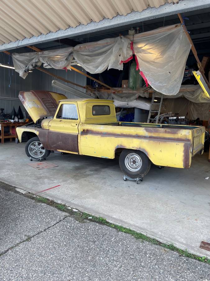 Chevrolet-c10-pickup-1966-yellow