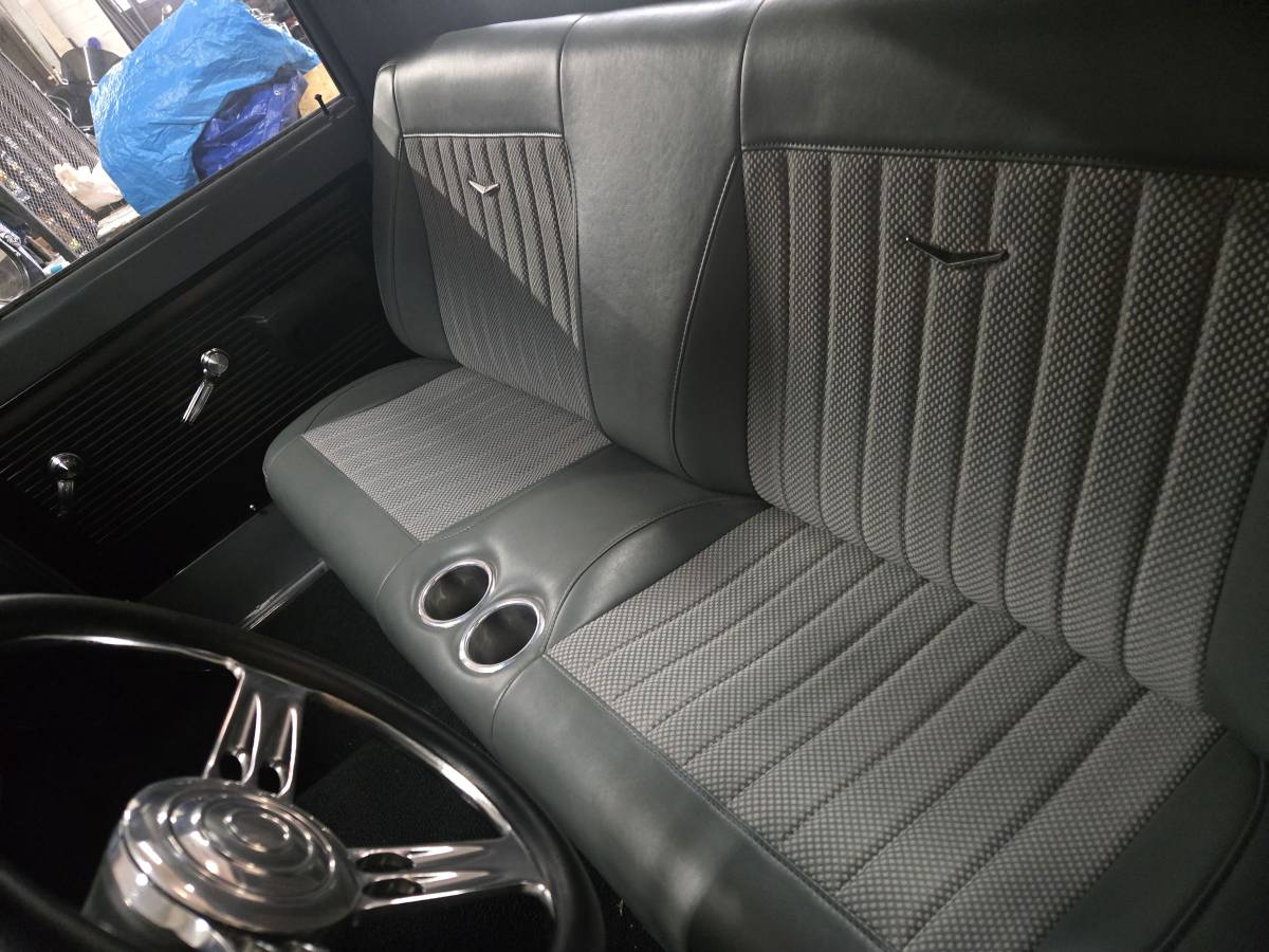 Chevrolet-c10-pickup-1967-custom-3