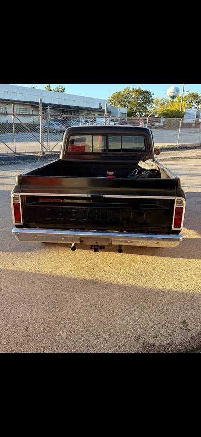 Chevrolet-c10-pickup-1968-black-1