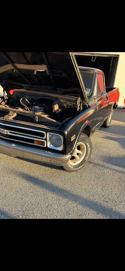 Chevrolet-c10-pickup-1968-black-3