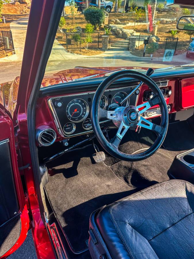 Chevrolet-c10-pickup-1968-red-2