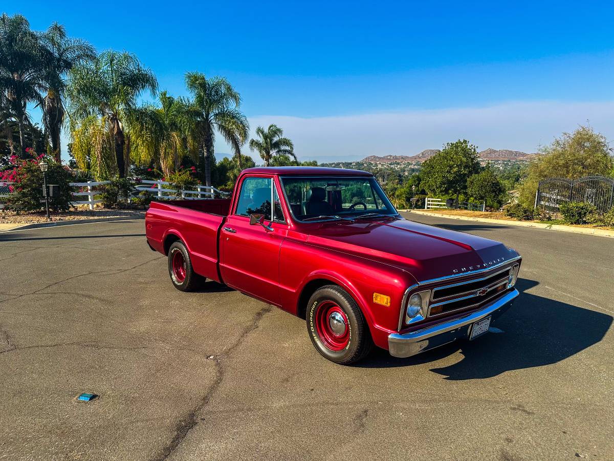 Chevrolet-c10-pickup-1968-red
