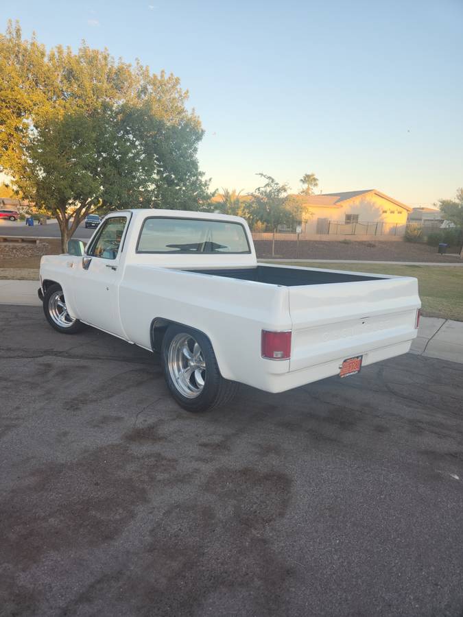 Chevrolet-c10-pickup-1980-white-1