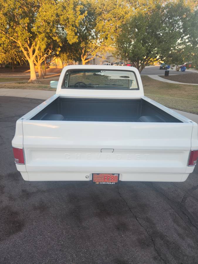 Chevrolet-c10-pickup-1980-white-3