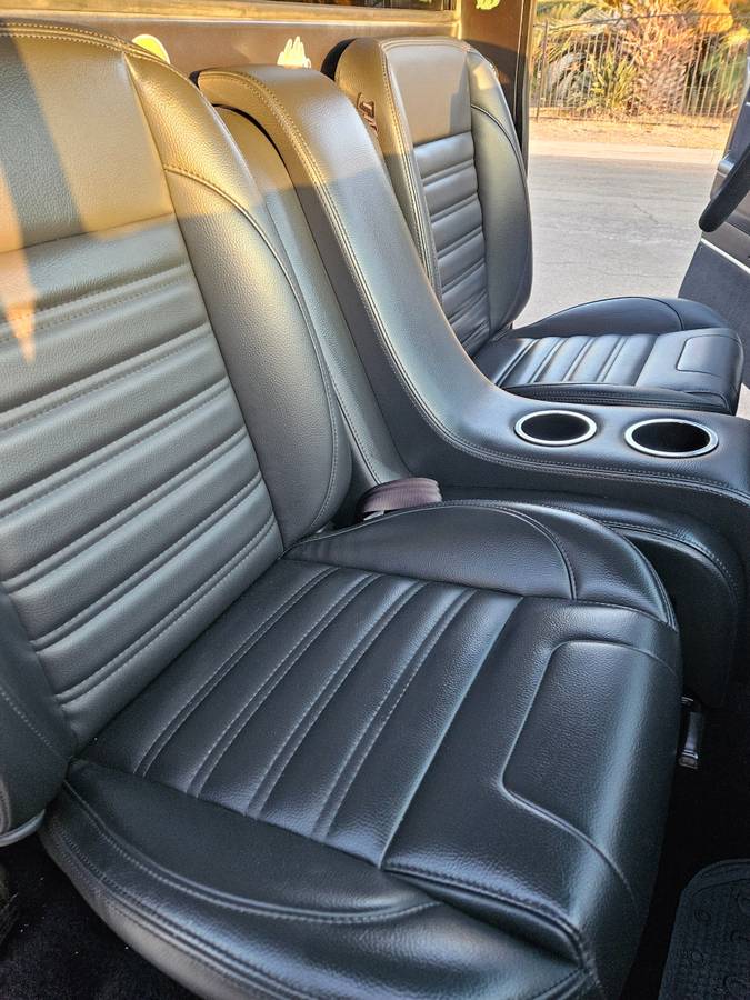 Chevrolet-c10-pickup-1985-grey-5