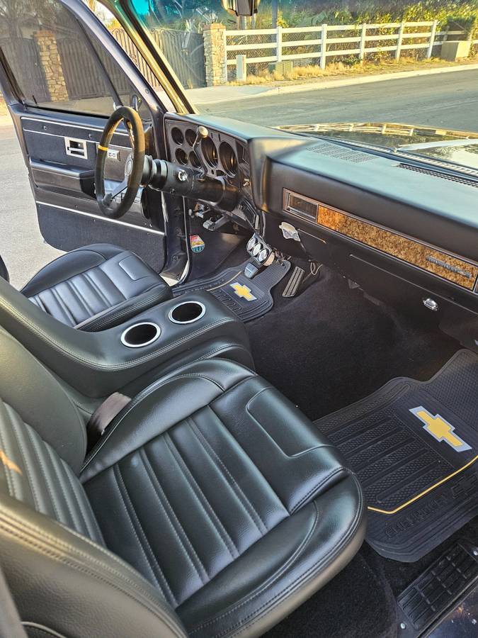 Chevrolet-c10-pickup-1985-grey-6