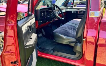 Chevrolet-c10-pickup-1986-red-8