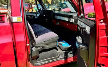Chevrolet-c10-pickup-1986-red-9