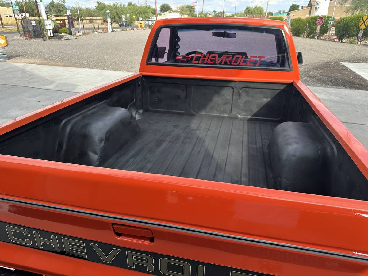 Chevrolet-c10-pickup-1991-12