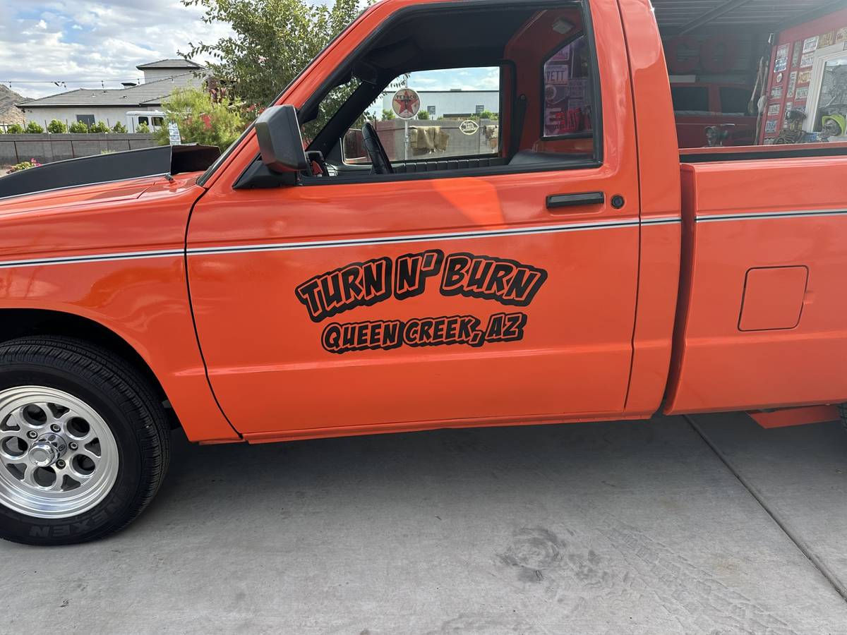 Chevrolet-c10-pickup-1991-7