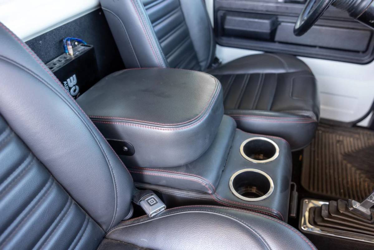 Chevrolet-c10-short-bed-1978-28