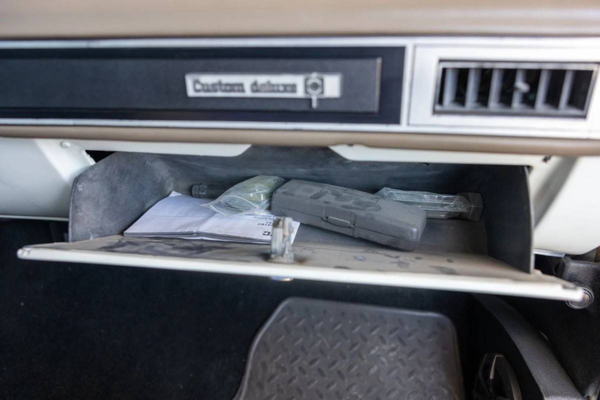 Chevrolet-c10-short-bed-1978-31