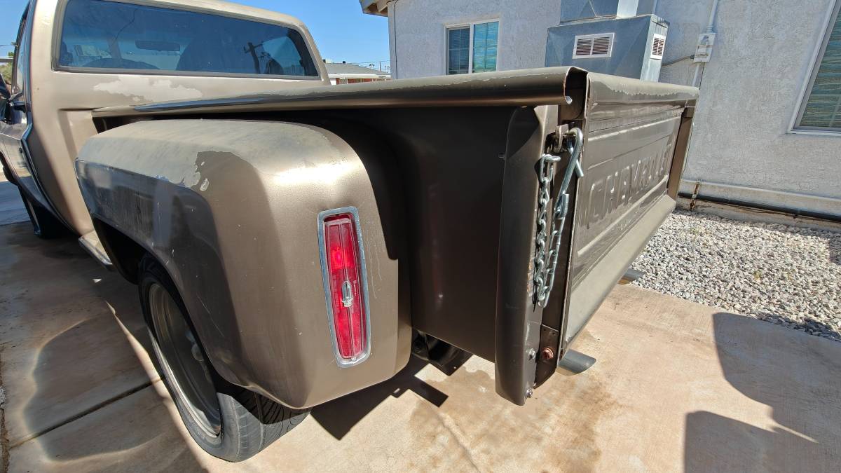 Chevrolet-c10-stepside-1974-3