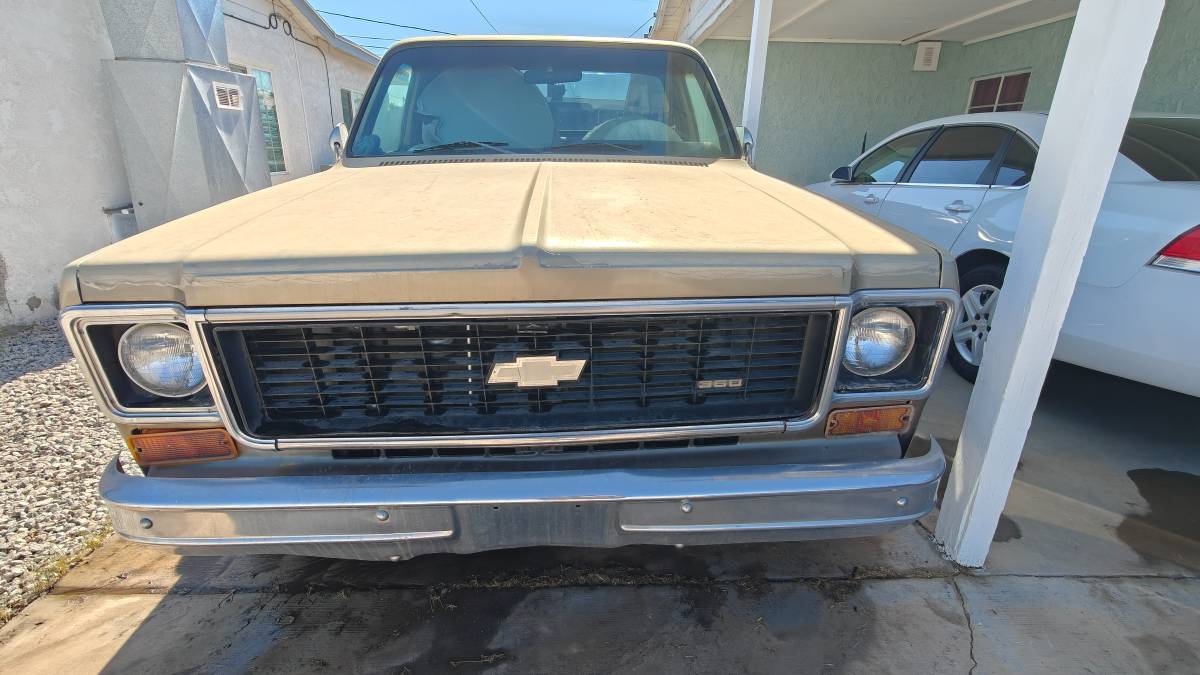 Chevrolet-c10-stepside-1974