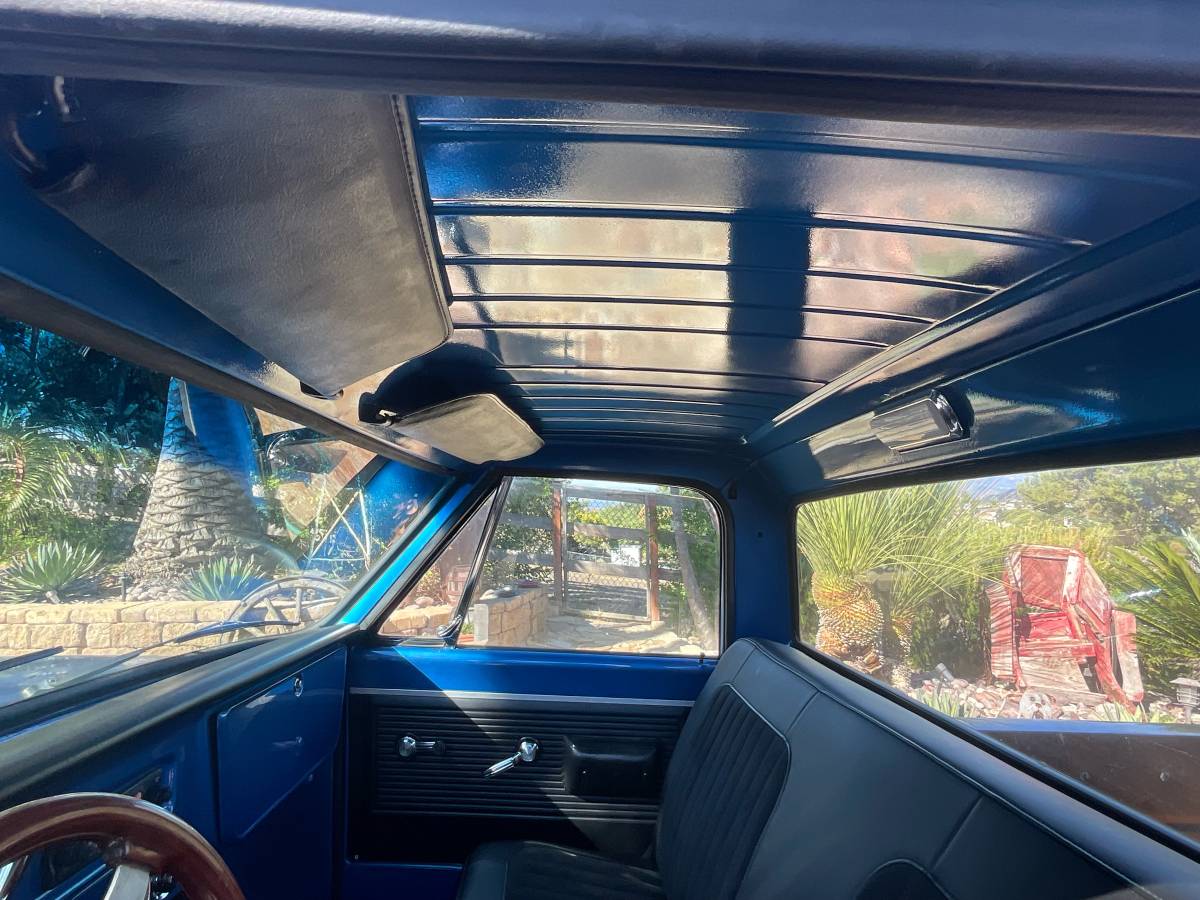 Chevrolet-c10-stepside-shortbed-1972-blue-4