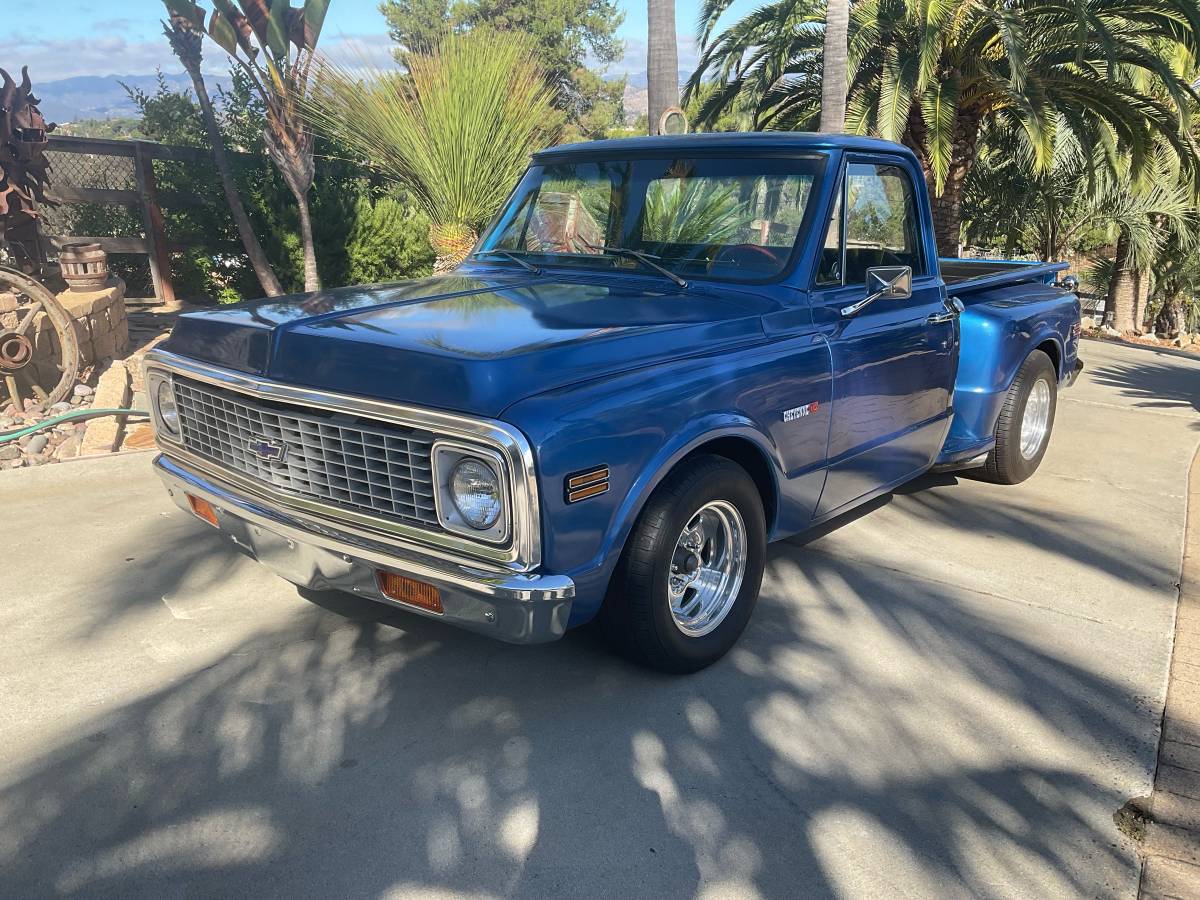 Chevrolet-c10-stepside-shortbed-1972-blue