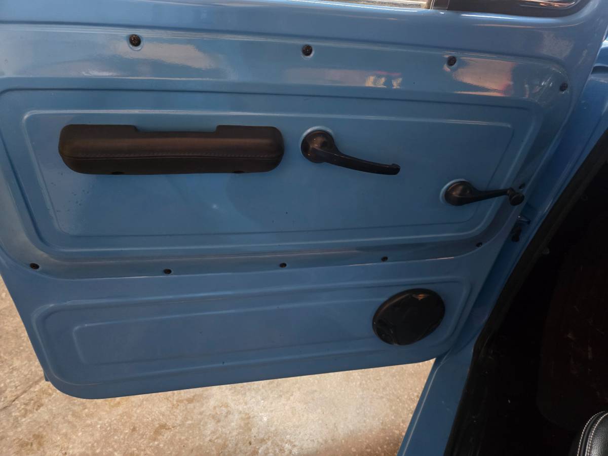 Chevrolet-c10-swb-1964-blue-22