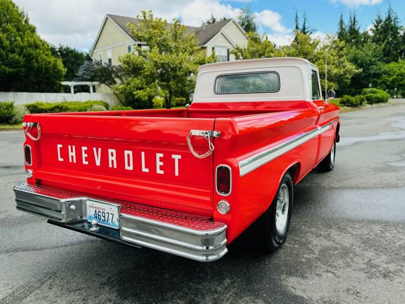 Chevrolet-c20-1966-10
