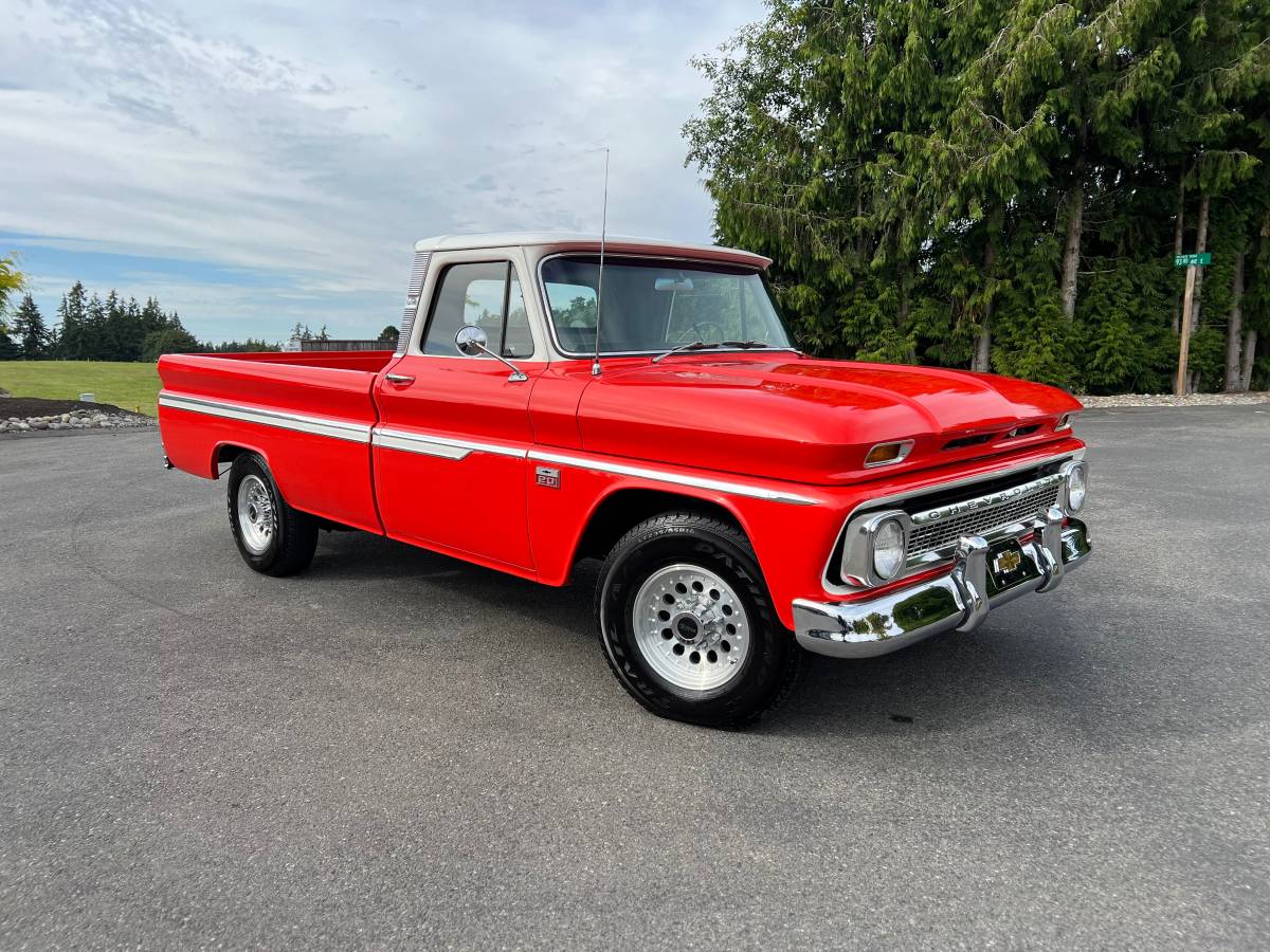 Chevrolet-c20-1966-7
