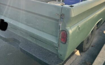 Chevrolet-c20-1966-green-1