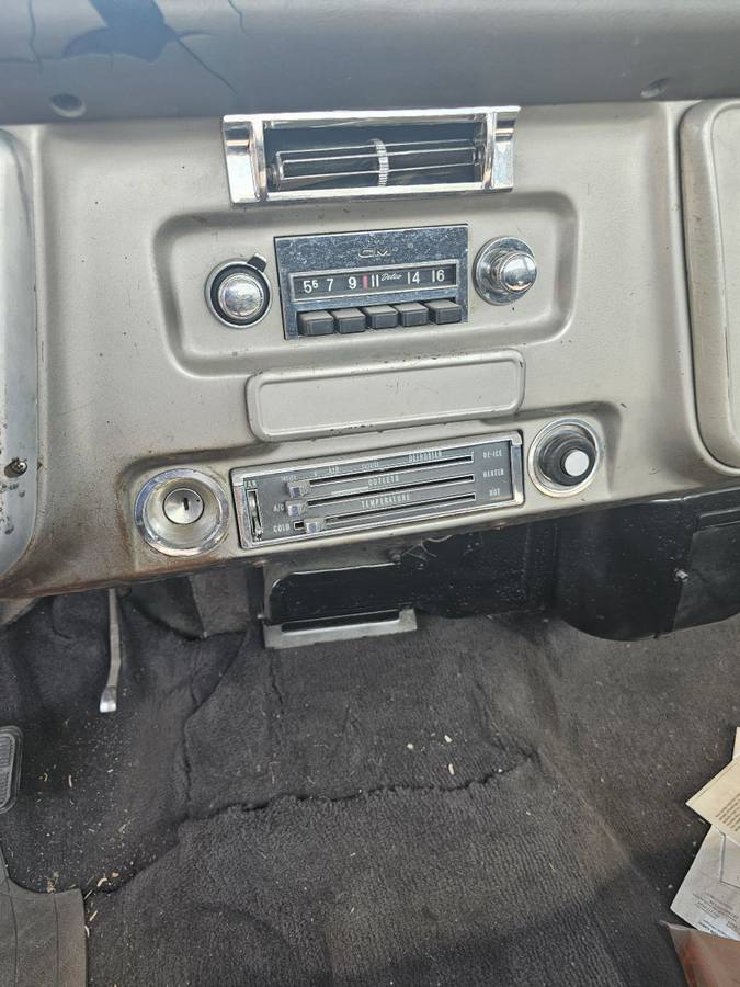 Chevrolet-c20-1968-grey-3