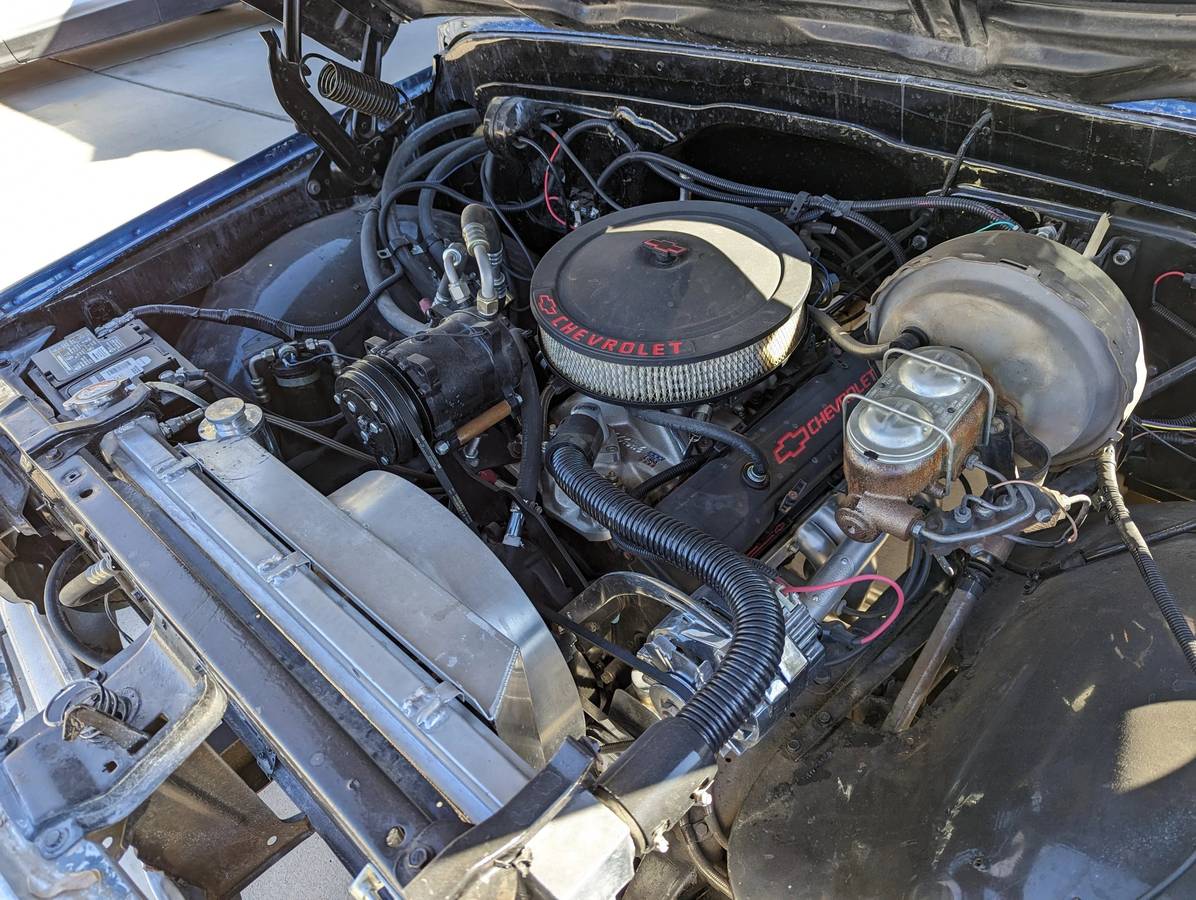 Chevrolet-c20-1972-blue-3