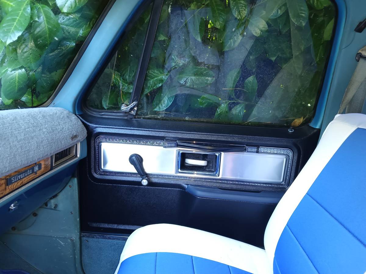 Chevrolet-c20-1977-blue-13