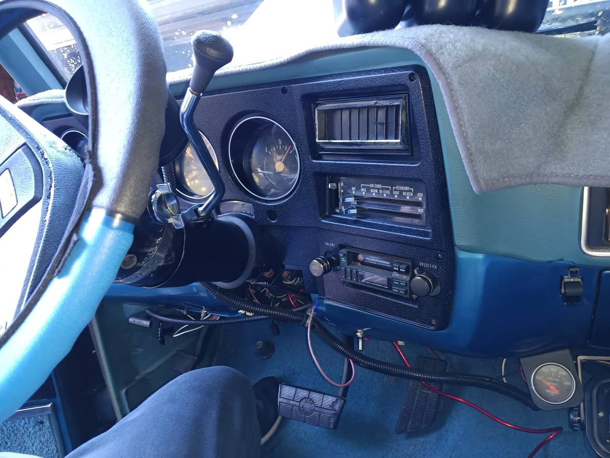 Chevrolet-c20-1977-blue-8