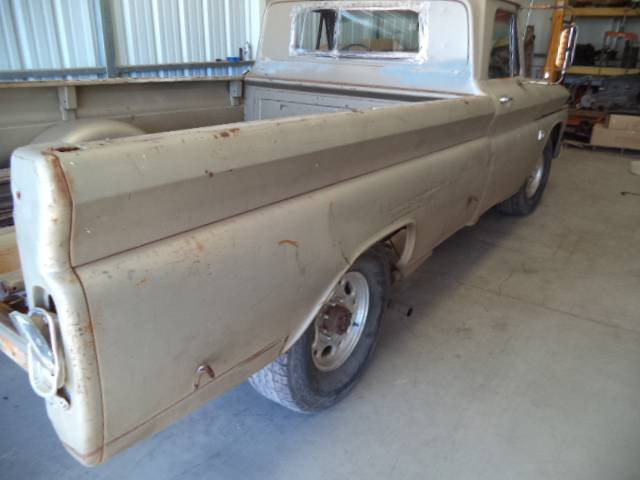 Chevrolet-c20-longbed-truck-1966