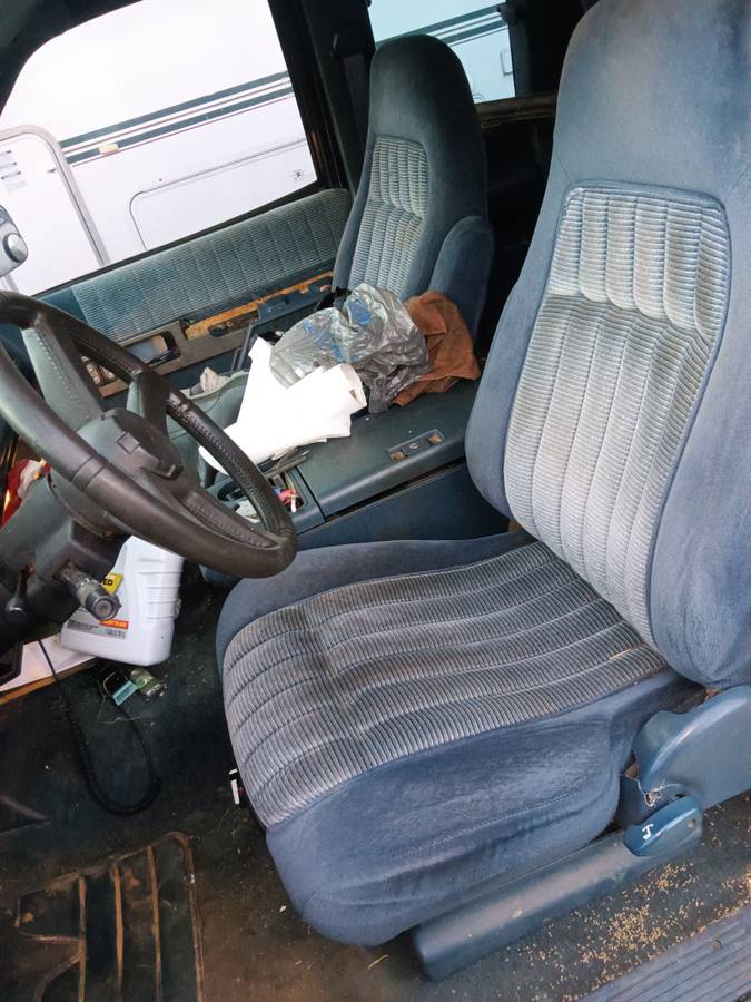 Chevrolet-c2500-diesel-1994-blue-10