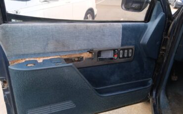 Chevrolet-c2500-diesel-1994-blue-13