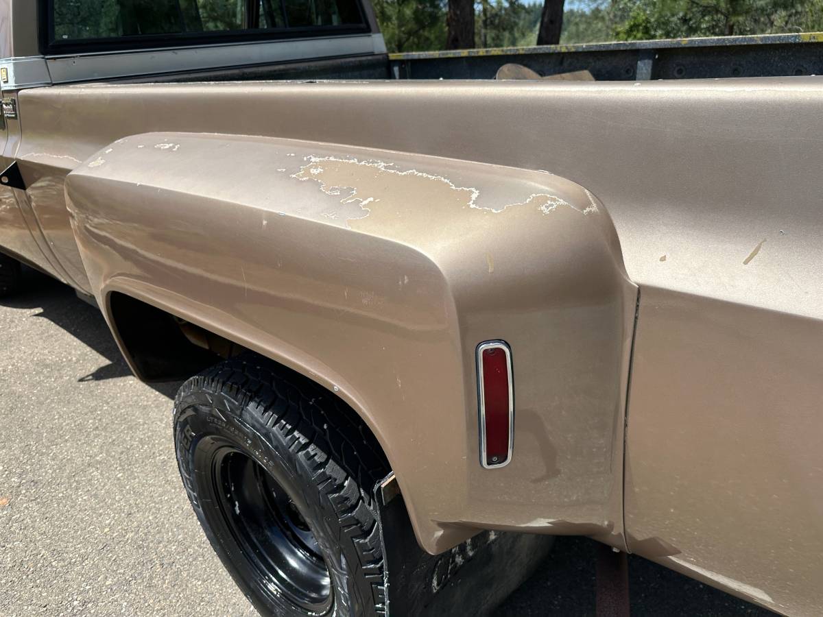 Chevrolet-c30-1973-23