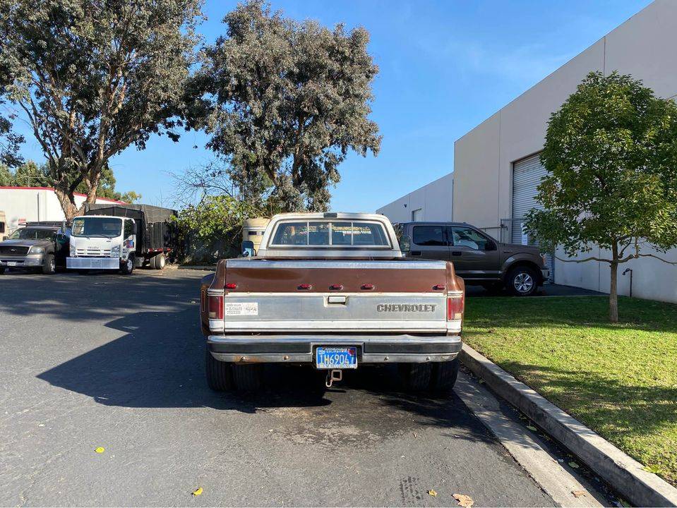 Chevrolet-c30-1978-brown-8