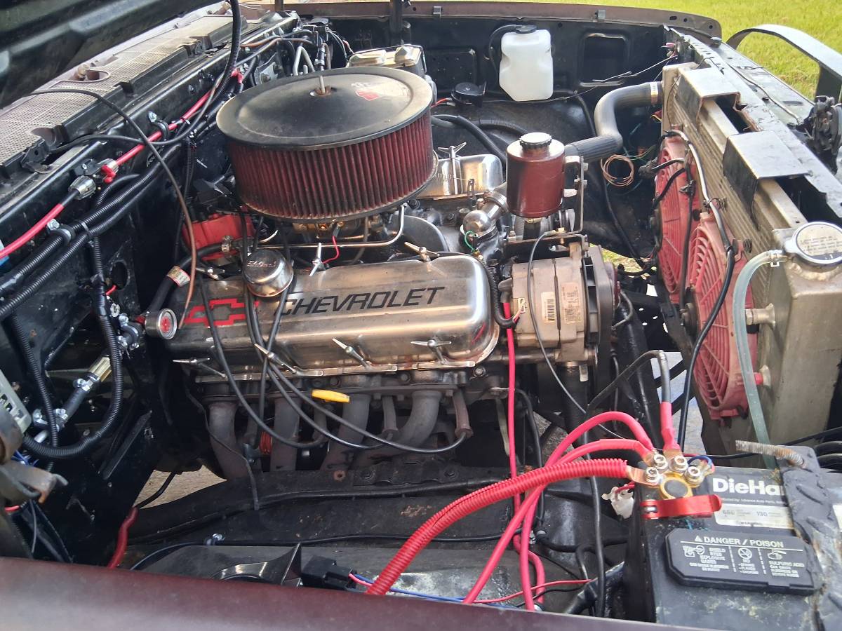 Chevrolet-c30-1983-brown-7