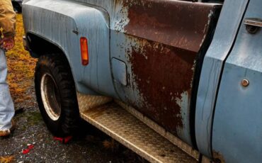 Chevrolet-c30-dually-1983-blue-1