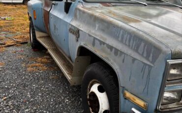 Chevrolet-c30-dually-1983-blue