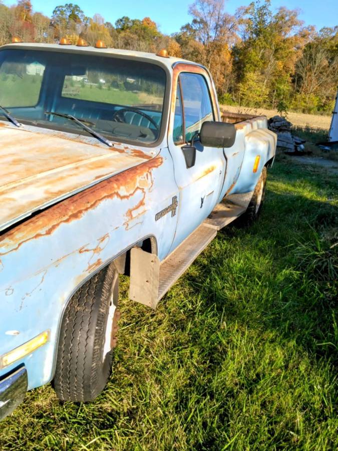 Chevrolet-c30-dually-1983-blue-8