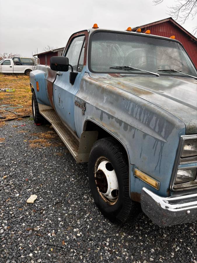 Chevrolet-c30-dually-1983-blue