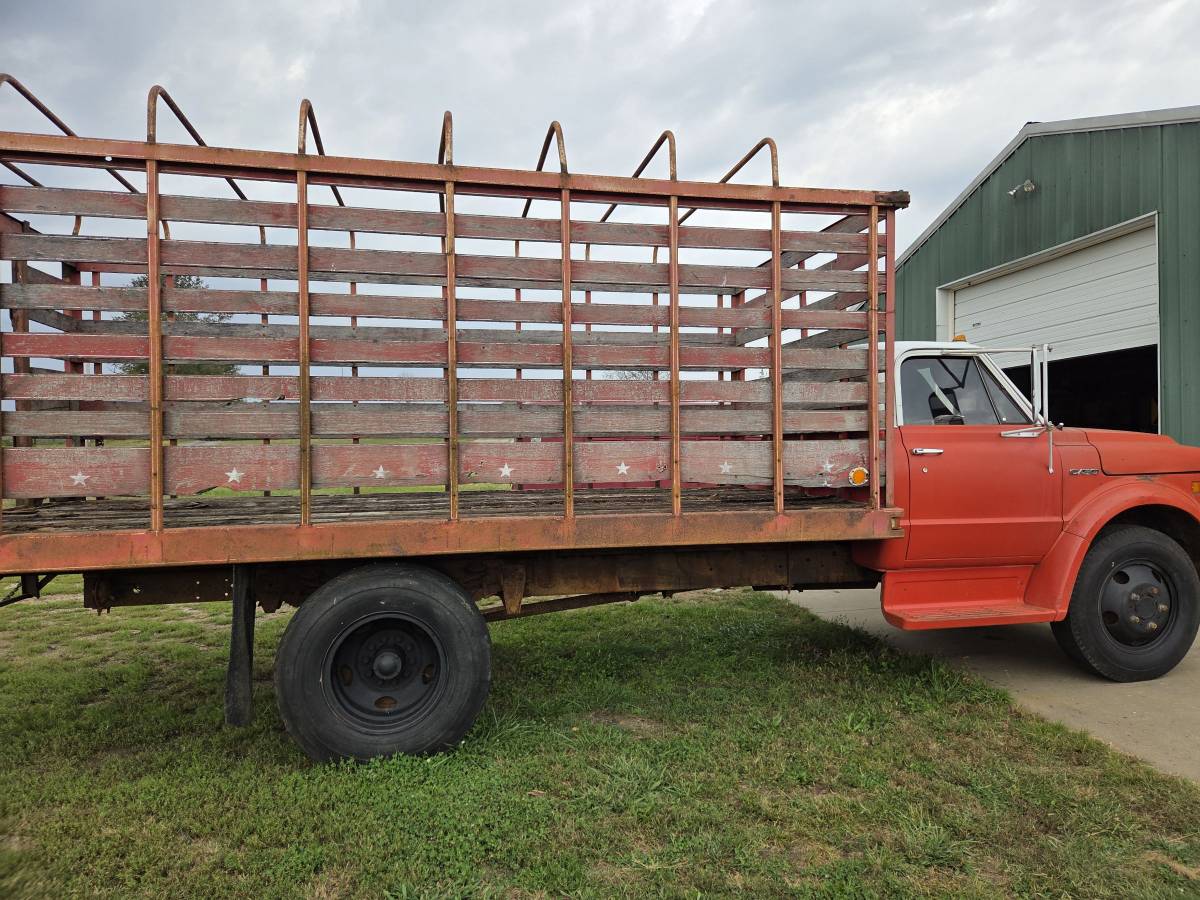 Chevrolet-c50-1970-3