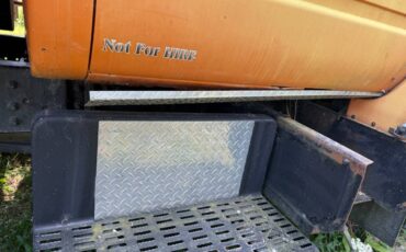 Chevrolet-c7-7000-medium-duty-medium-conventional-1994-orange-2
