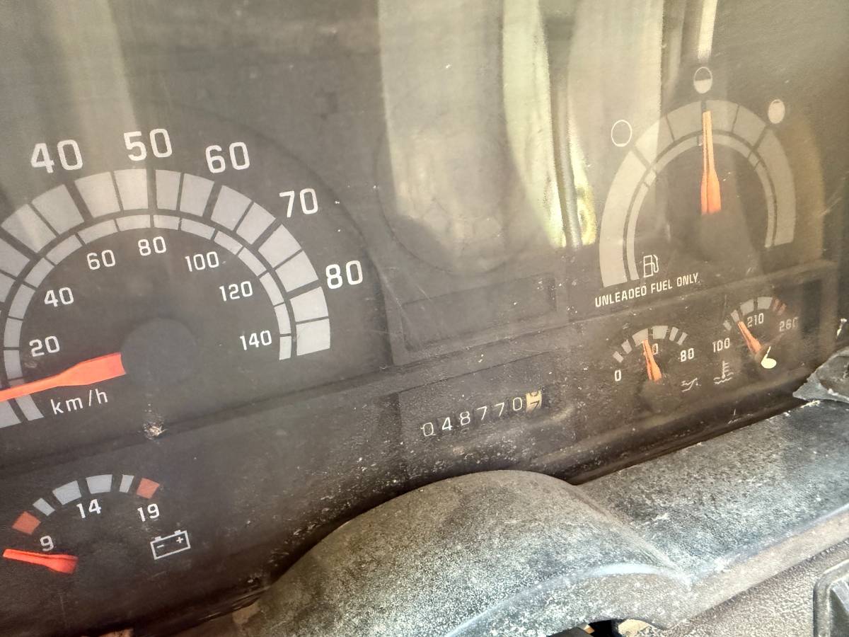 Chevrolet-c7-7000-medium-duty-medium-conventional-1994-orange-9