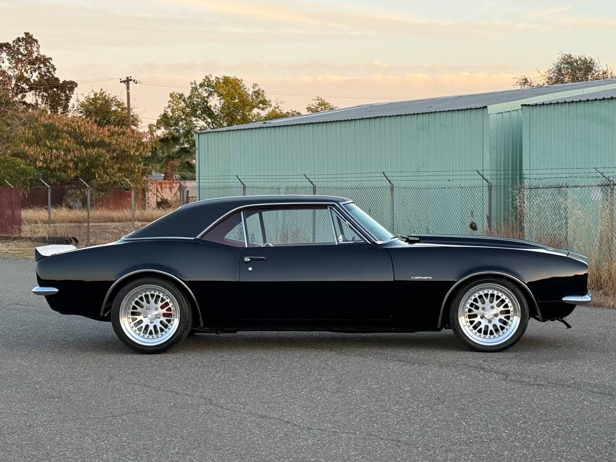 Chevrolet-camaro-1967-4