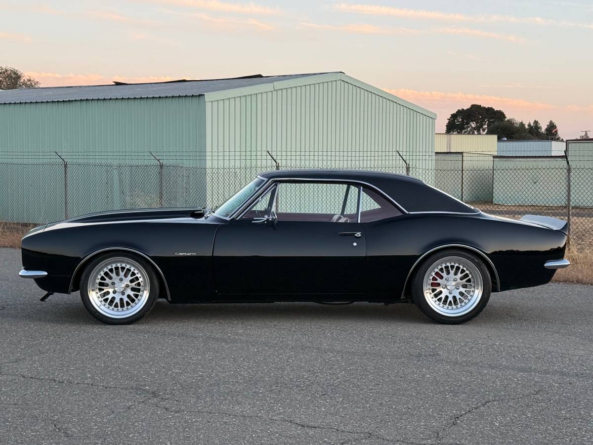 Chevrolet-camaro-1967-43