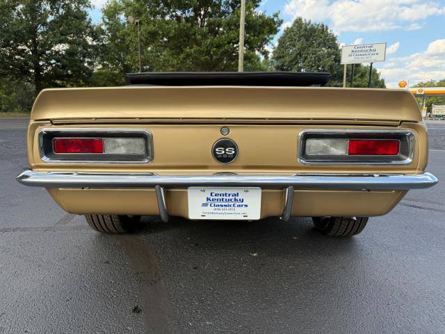 Chevrolet-camaro-1967-custom-123